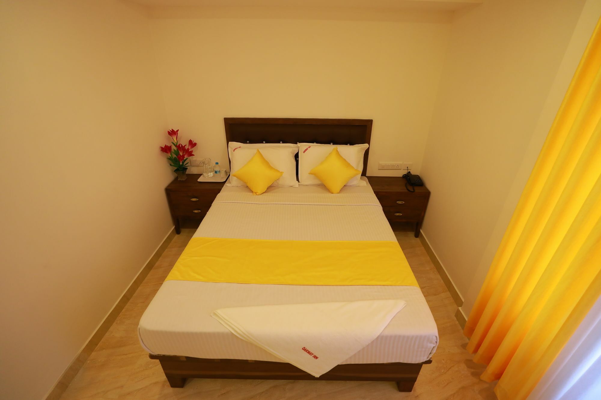 Fabhotel Oakwey Inn Indiranagar Бангалор Екстериор снимка